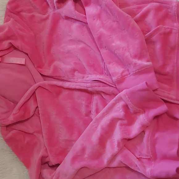 SKIMS pink velour tracksuit - Picture 4 of 12
